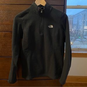 The North Face Women’s Black Quarterzip Fleece